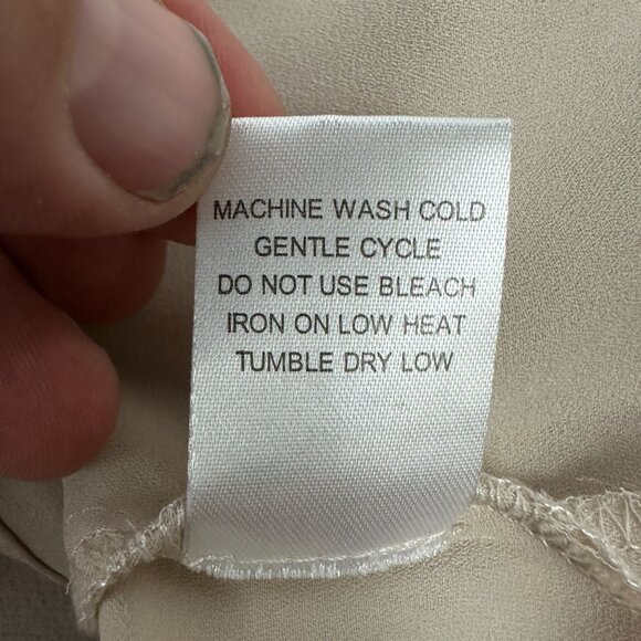 Violet & Claire Womens Sleeveless Beige Blouse Size M 100% Polyester - Picture 5 of 5